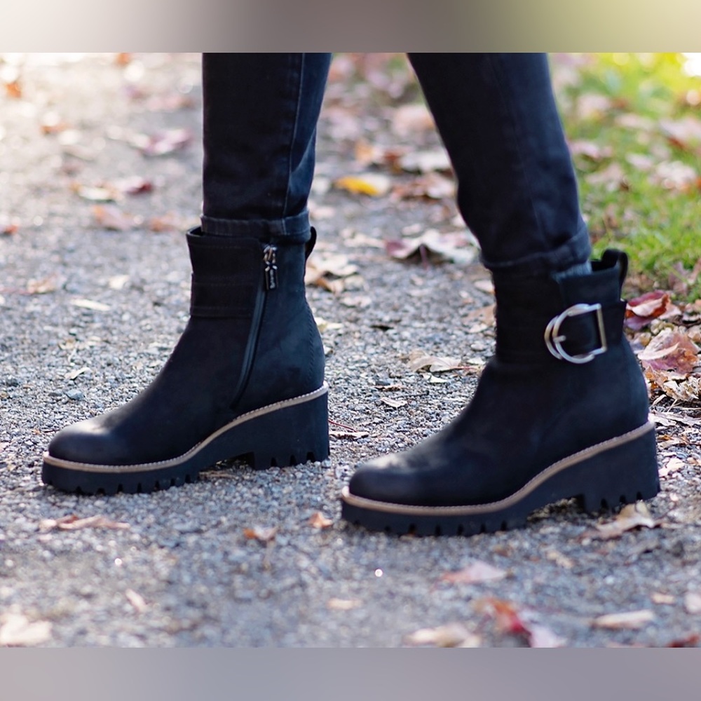 Blondo Waterproof Ankle Boots
